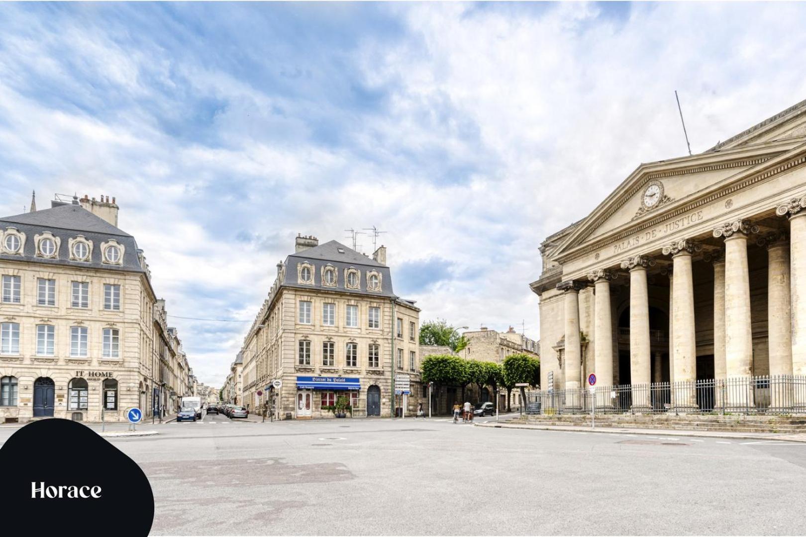 La Mome — Parking, Quartier Historique & Anime * Caen