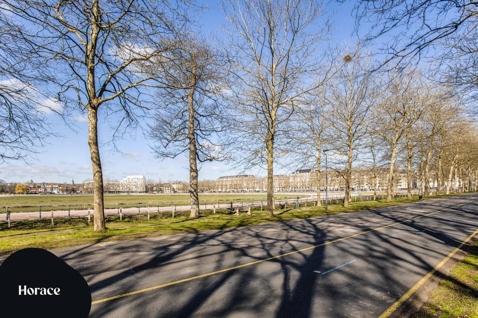 Apartment La Mome — Parking, Quartier Historique & Anime Caen
